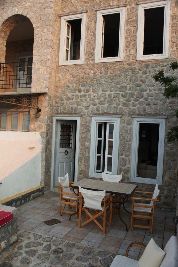 Villa Alkioni Stone House Hidra Exterior foto